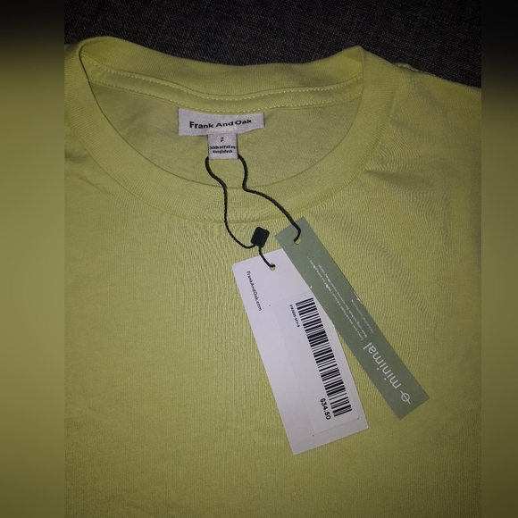 Frank and Oak t-shirt - Picture 2 of 5